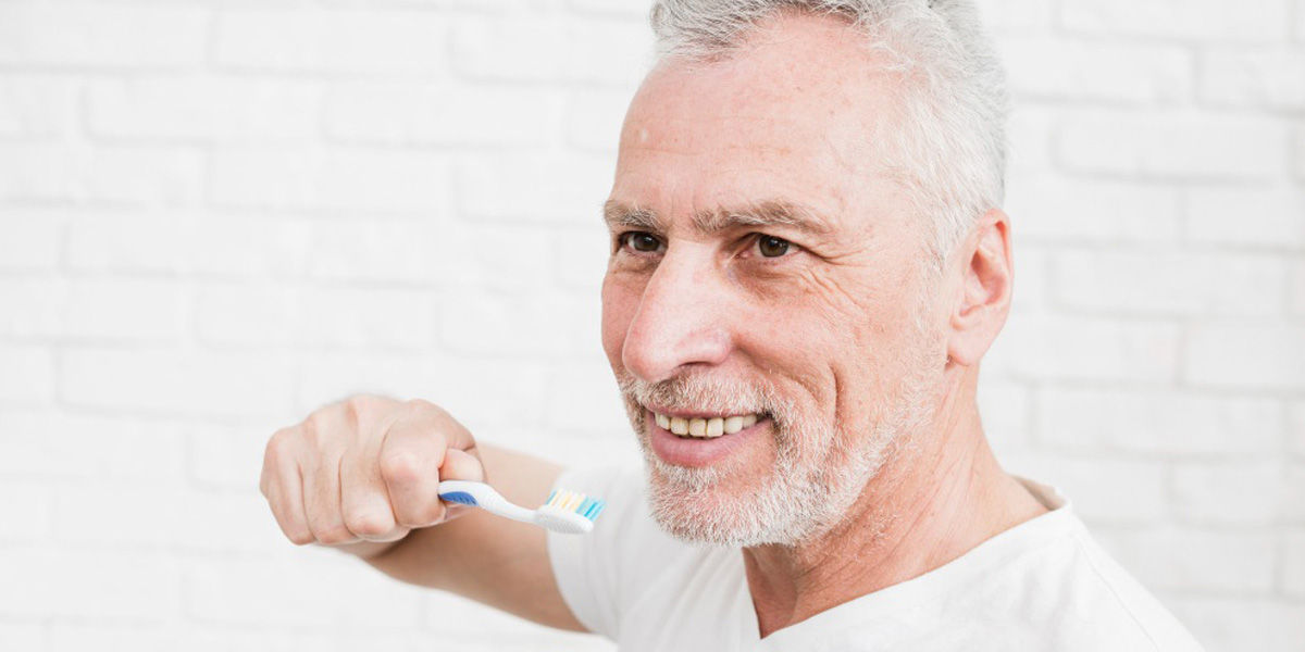 ¿Por qué es importante la higiene oral en la tercera edad?