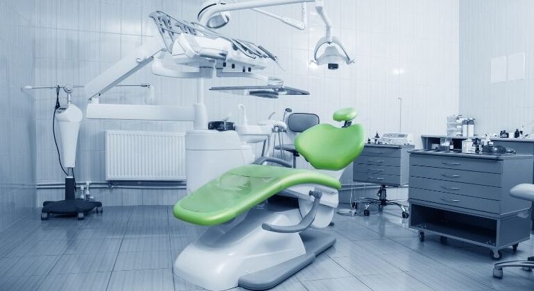 Clínica Dental Carlos Nespral